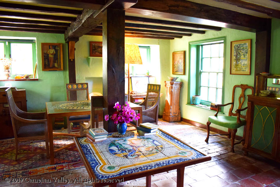 A photograph of Virginia Woolf's living room